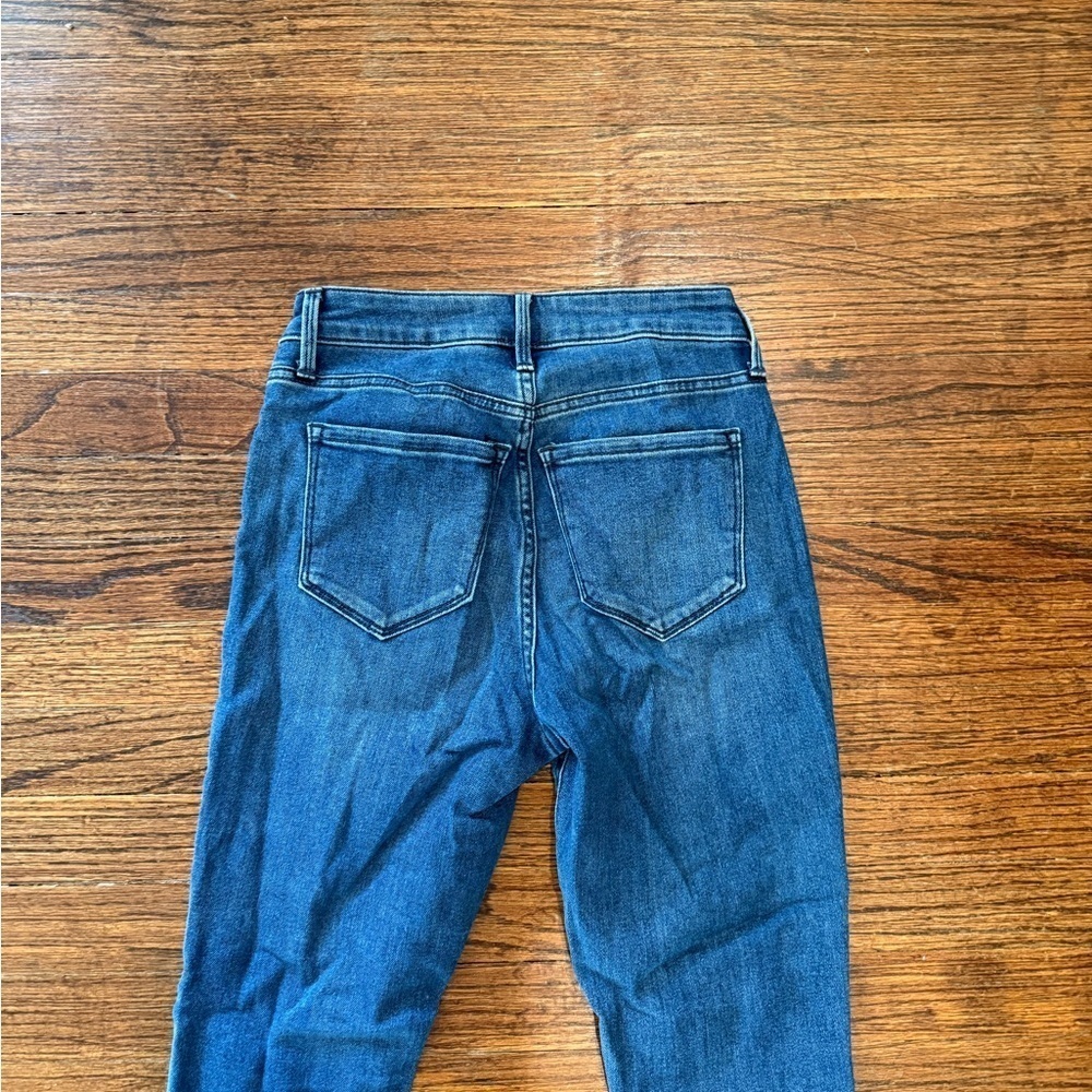 Old Navy High Rise Super Skinny Jeans - Picture 7 of 7